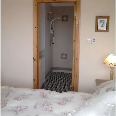 Holiday home Naomh Iosaef, The Points, Achill Island *